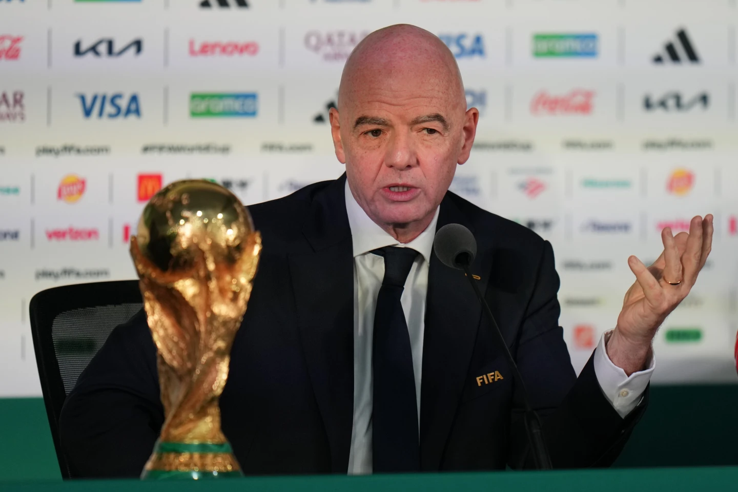 FIFA Yajitetea Baada ya Lawama za Kombe la Dunia, Infantino Awashukia Wakosoaji