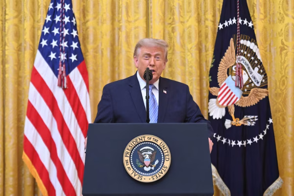 Trump Atoa Nyaraka za Siri, Aishutumu China Kuingilia Uchaguzi wa Marekani 2020
