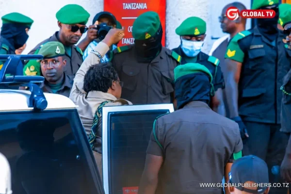 Lissu Afikishwa Mahakama Kuu Kesi ya Haki ya Faragha Gerezani – Picha