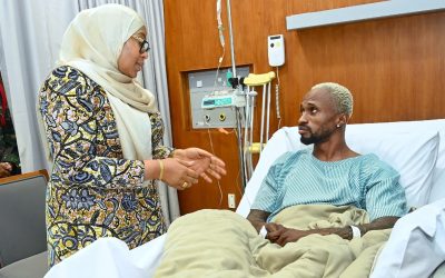 Rais Samia Awajulia Hali Sheikh Rashid na Pacome Hospitali ya Aga Khan Dar – Picha - Global Publishers