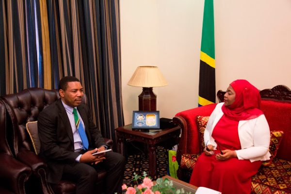 Waziri Mkuu Aelekea Paris Kumwakilisha Rais Samia Katika Maadhimisho ya Kiswahili Duniani