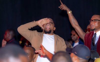 Mwana FA Aimba na Mashabiki Katika Maadhimisho ya Miaka 30 ya Bongo Fleva - Global Publishers