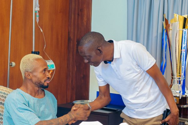 Pacome Atembelewa Hospitalini na Uongozi wa JKT Tanzania