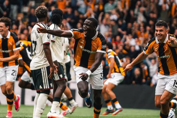 Hull City Yaibuka na Ushindi wa Mabao 2-0 dhidi ya Manchester United