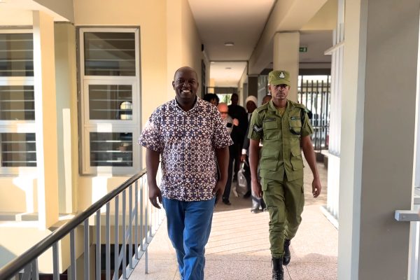 Madeleka Apandishwa Kizimbani Kisutu, Akabiliwa na Mashtaka Matano