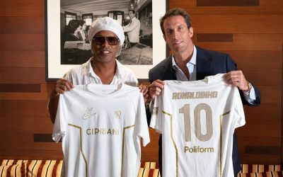 Miaka 11 Baada Ya Kustaafu, Ronaldinho Arejea Kwenye Soka - Global Publishers
