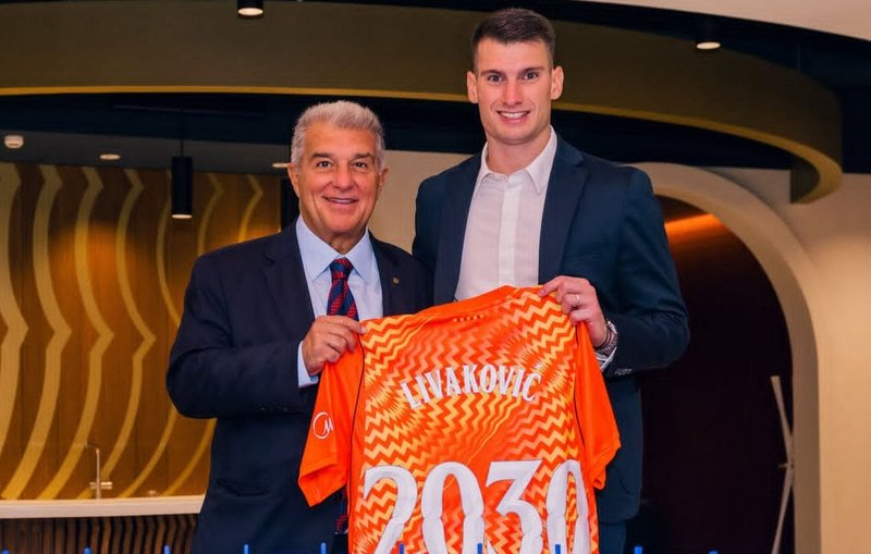 Barcelona Yamsajili Livaković kwa Mkataba wa Miaka Minne
