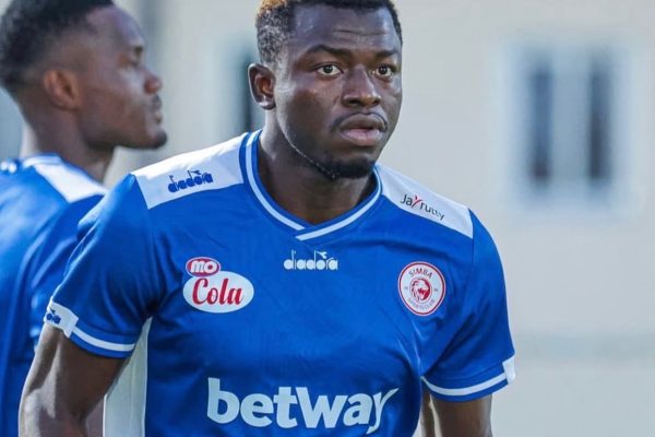 Doumbia Bado Anajitafuta! Ashindwa Kutamba Dhidi ya Coastal