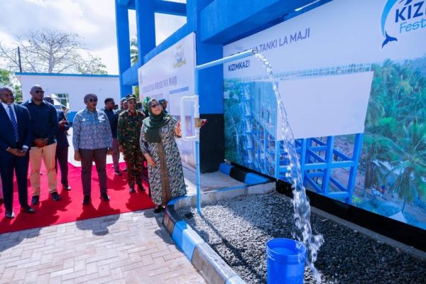 Rais Samia Azindua Mradi wa Maji Kuelekea Kilele cha Tamasha la Kizimkazi
