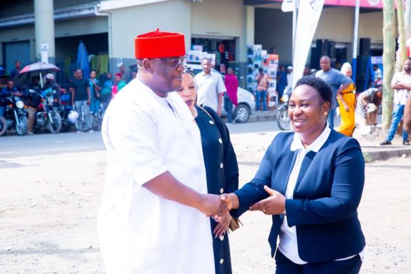 NMB Yawainua Wafanyabiashara Tisa wa Lumumba Kwa Fidia ya Sh1.072 Bilioni