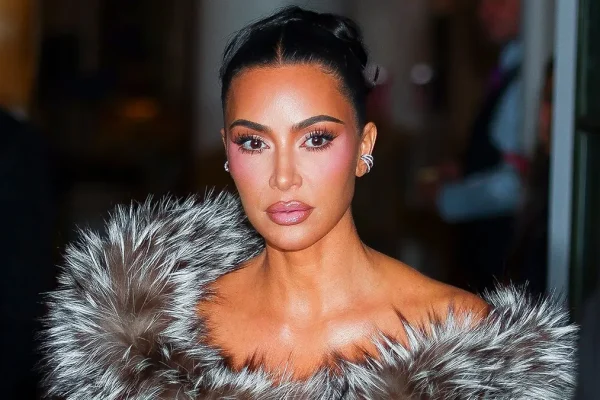 Nyumba ya Kifahari ya Kim Kardashian Yavamiwa Los Angeles