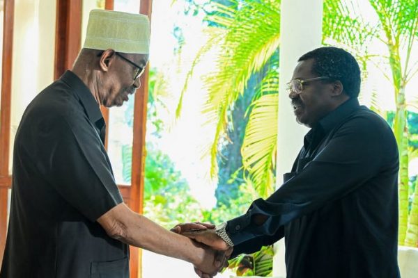 Dkt. Nchimbi Amtembelea Rais Mstaafu Amani Karume Zanzibar