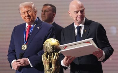 Trump Amlinda Infantino, Asema Kumuondoa FIFA Ni “Kosa Kubwa” - Global Publishers