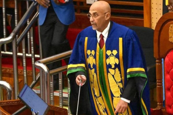 Spika Zungu Awakalia Kooni Watendaji wa TAMISEMI Uchafu katika Jiji la Dar – Video - Global Publishers