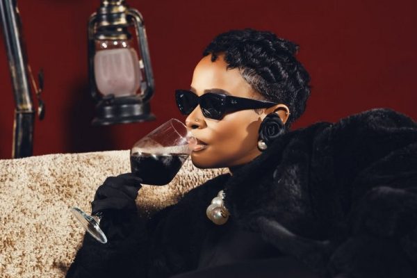 Linah Aendelea Kung’ara na EP Yake Mpya ya Love Notes – Video