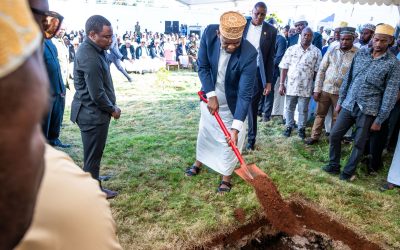 Makamu wa Rais Ndejembi Aungana na Waombolezaji Maziko ya Hafidh Ameir Hassan (Video +Picha) - Global Publishers