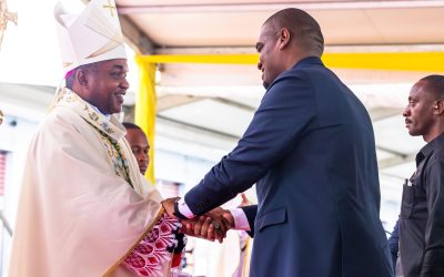 Makamu wa Rais Ashiriki Misa ya Kuwekwa Wakfu Askofu Msaidizi Dar - Global Publishers