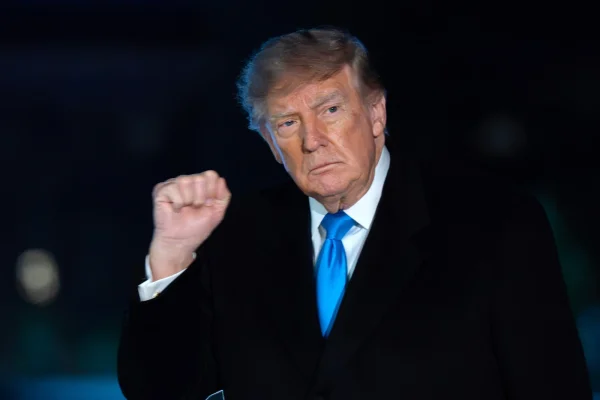 Trump Aishutumu Ufaransa, Asema Uhamiaji na Uislamu Chanzo cha Ghasia