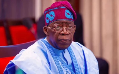 Rais wa Nigeria Bola Tinubu Aenda Makka Kuiombea Nchi Yake - Global Publishers