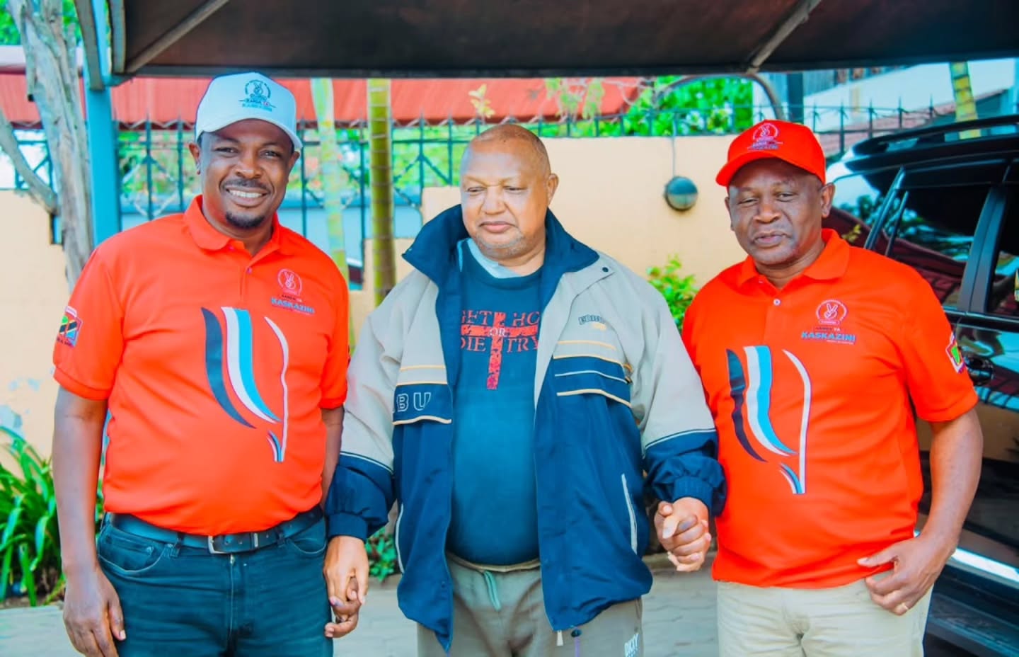 Heche na Msigwa Wamtembelea Mzee Alute Mugwai Lissu Arusha