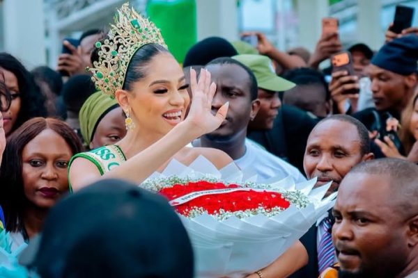 Watanzania Wampokea Kwa Shangwe Miss Grand International 2026, Jihan -Video