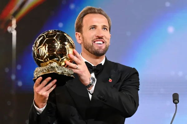 Ndoto Imetimia! Harry Kane Ashinda Ballon D’or, Aingia Kwenye Historia