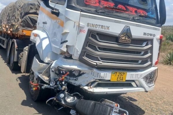 Watatu Wafariki Baada ya Pikipiki Kugongana na Lori Korogwe